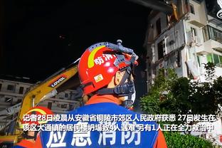 波波：球队今天打得很努力也很顽强 队员们仍然在学习